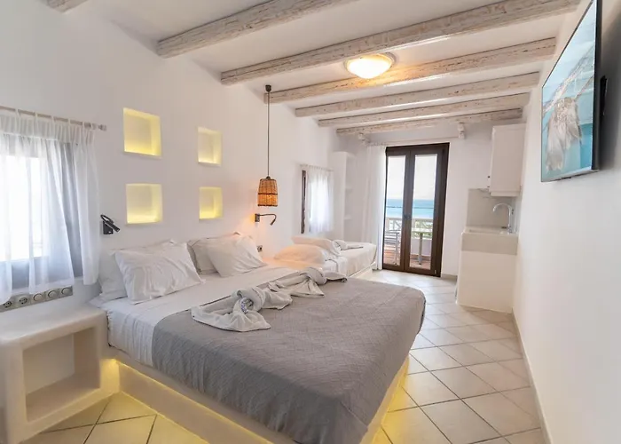 Nikos And Agios Prokopios (Naxos)