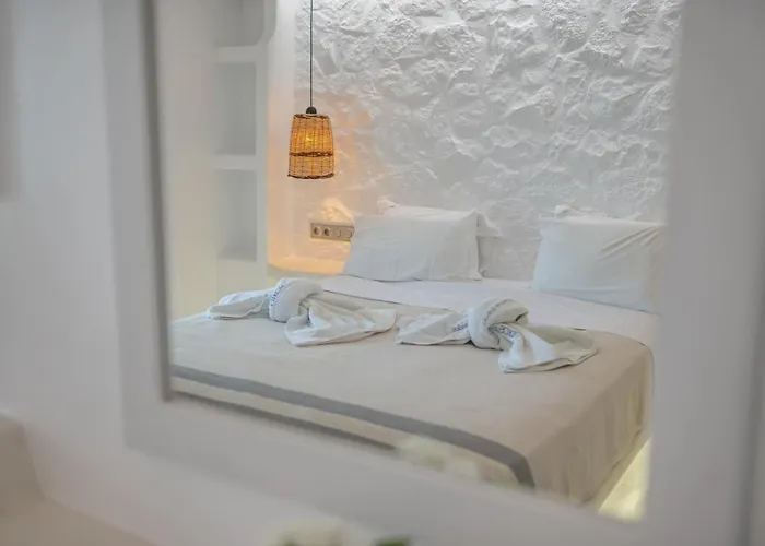 Nikos And Agios Prokopios (Naxos)