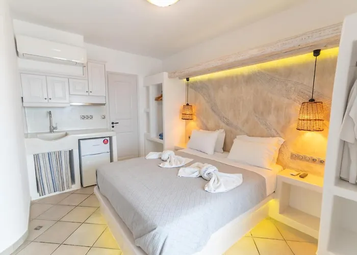 Aparthotel Nikos And 4*