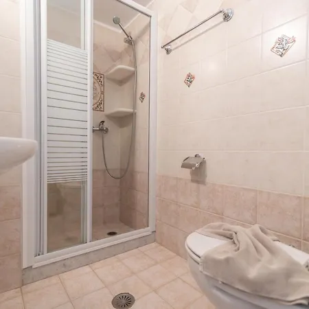 Apartmanhotel Nikos And 4*